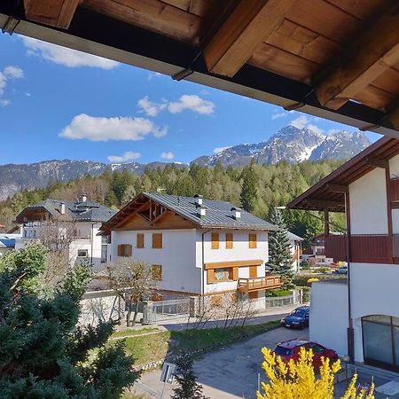 Appartamento Comodo E Curato Per Famiglie Pieve di Cadore Exterior foto